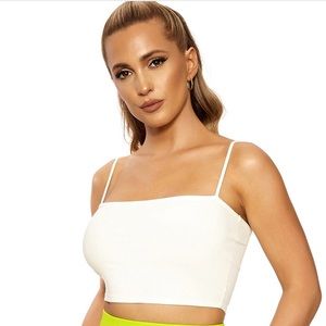 STRAIGHT SNATCHED CROP TOP